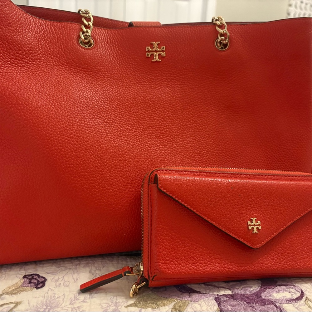 Tory Burch Carter Tote & Wallet
